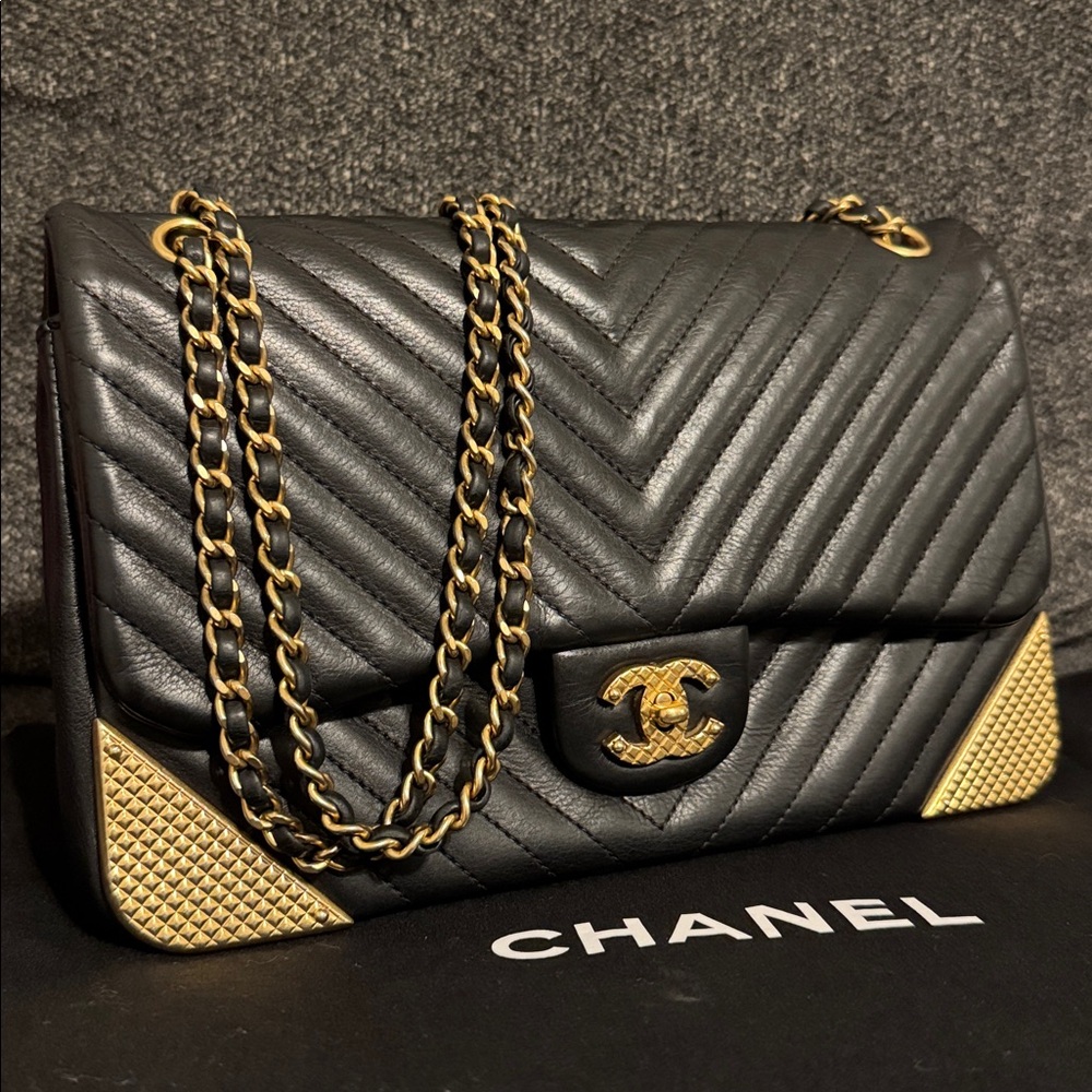 CHANEL Calfskin Shoulder Bag Chevron Quilted Rock The Corner Flack Black Medium
